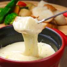 Meat cheese fondue