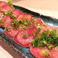 Seared beef tongue sashimi