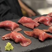 Beef nigiri sushi (Aitchbone)