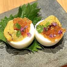 Boiled egg with sea urchin topping