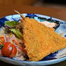 Deep-fried horse mackerel