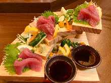 Assorted tuna sashimi