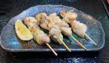 Grilled chicken skewer (salt or sauce)