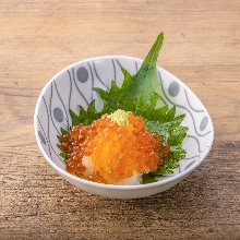 salmon roe and grated radish