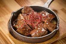 Teppan-grilled beef skirt steak