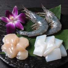 Assortment of 3 kinds of seafood