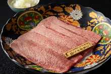 Premium beef tongue with salt and green onion
