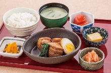 Simmered pork belly