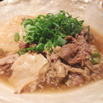 Simmered beef tendon and daikon radish