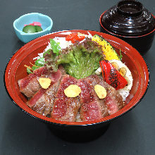 Steak rice bowl