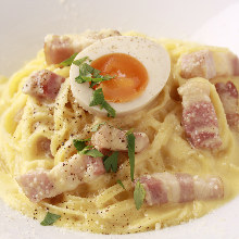 Carbonara with bacon