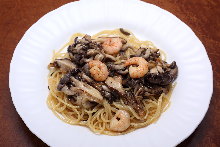 Pasta with mushrooms