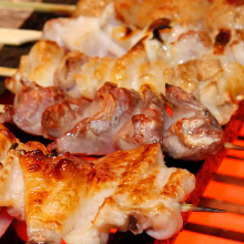 Grilled chicken thigh skewer