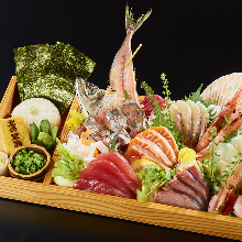 Assorted sashimi