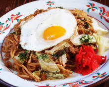 Yakisoba noodles with sauce