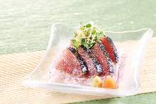 Seared skipjack tuna