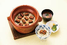 Kamataki Gohan (rice in a metal pot)