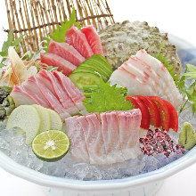 Assorted sashimi