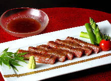 Grid-grilled Wagyu beef Grid-grilled Wagyu beef