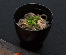 Chilled udon