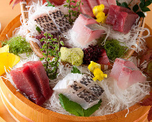 Assorted sashimi