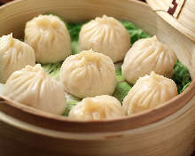 Xiaolongbao (soup dumplings)