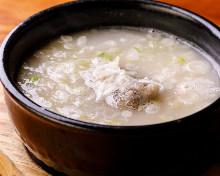 Gomtang soup