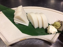 Itawasa (fish cakes with wasabi and soy sauce)