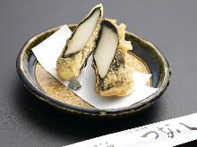 Fried Japanese yam wrapped in seaweed