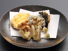 Seasonal vegetable tempura