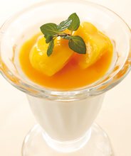 Almond jelly with mango