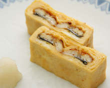 Wrapped omelet with eel
