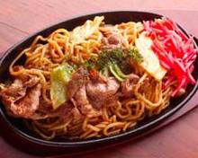 Yakisoba noodles with sauce