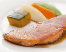 Grilled fatty salmon belly