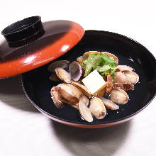 Grilled manila clams with butter