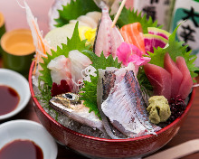 Assorted sashimi