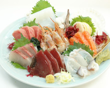 Assorted sashimi