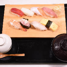 Nigiri sushi lunch set