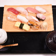 Nigiri sushi lunch set