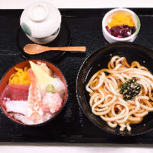 Chirashi sushi lunch