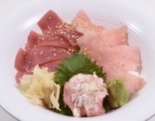 Raw tuna rice bowl