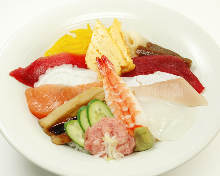 Chirashi sushi