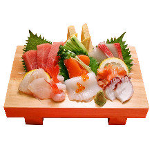 Assorted sashimi