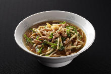 Chinese noodles with meat