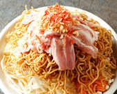 Yakisoba noodles with sauce