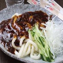 Chinese noodles topped with ground pork