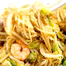 Yakisoba noodles with seafood