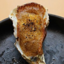 Unsalted grilled oyster