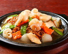 Ankake yakisoba / Crispy yakisoba