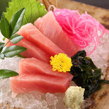 Chutoro (medium fatty tuna)